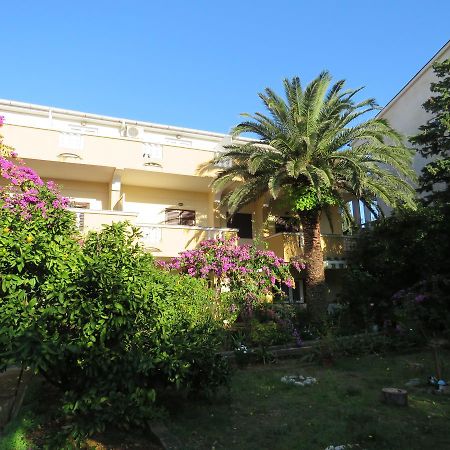 Apartments Palma Novalja Ngoại thất bức ảnh