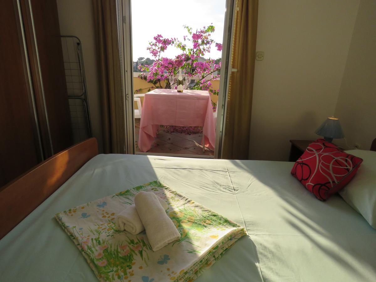 Apartments Palma Novalja Ngoại thất bức ảnh
