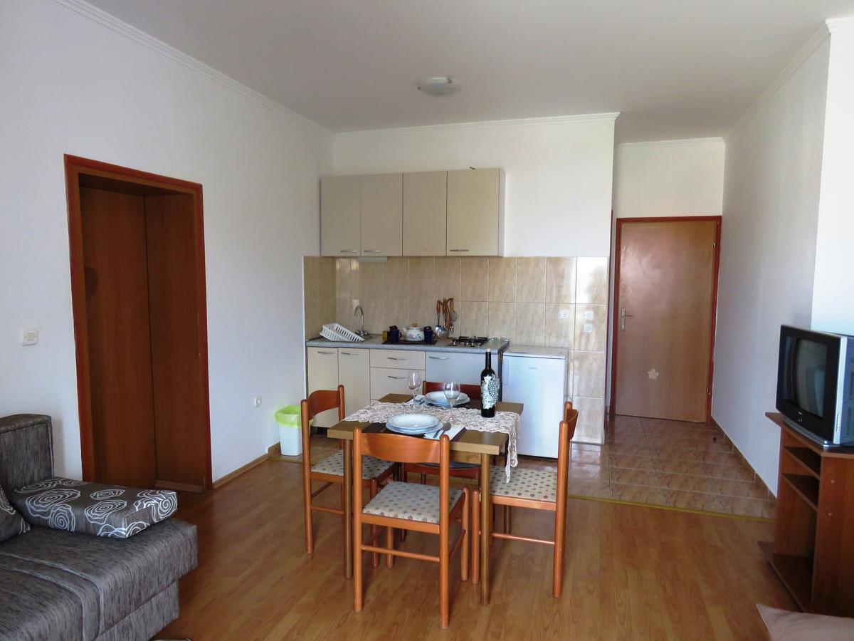 Apartments Palma Novalja Ngoại thất bức ảnh