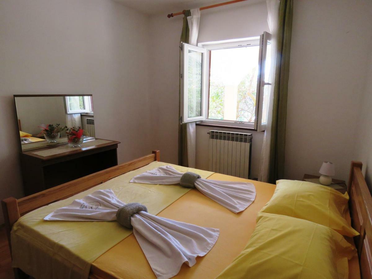 Apartments Palma Novalja Ngoại thất bức ảnh